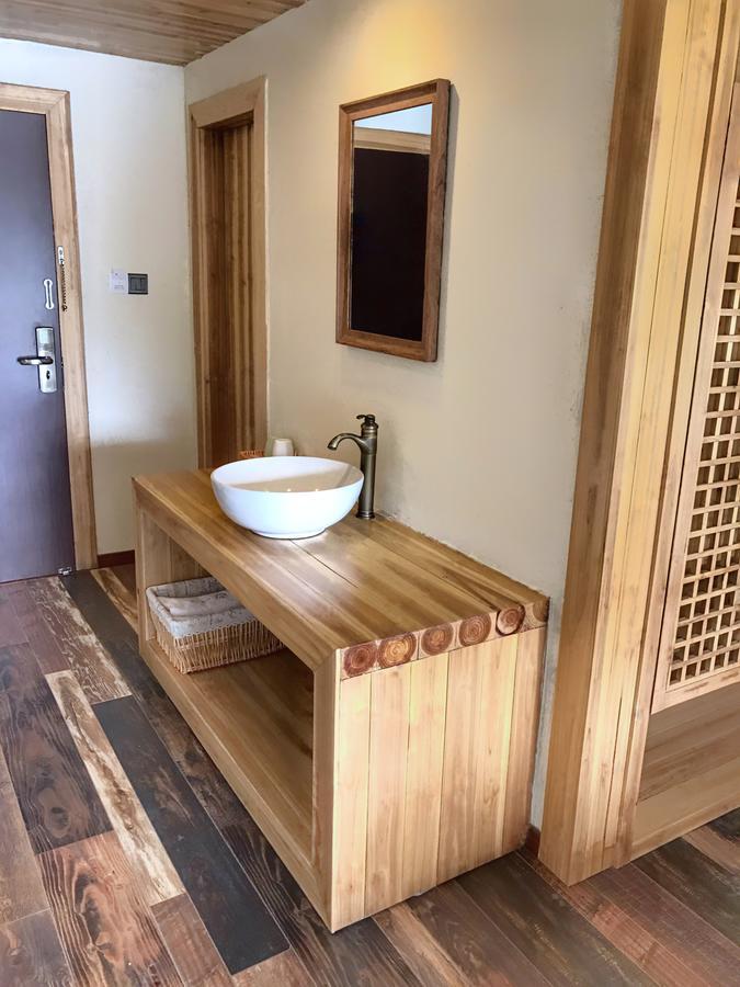 The Lake View Deyishe Resort In Thousand Island Lake Qianwu Exterior foto